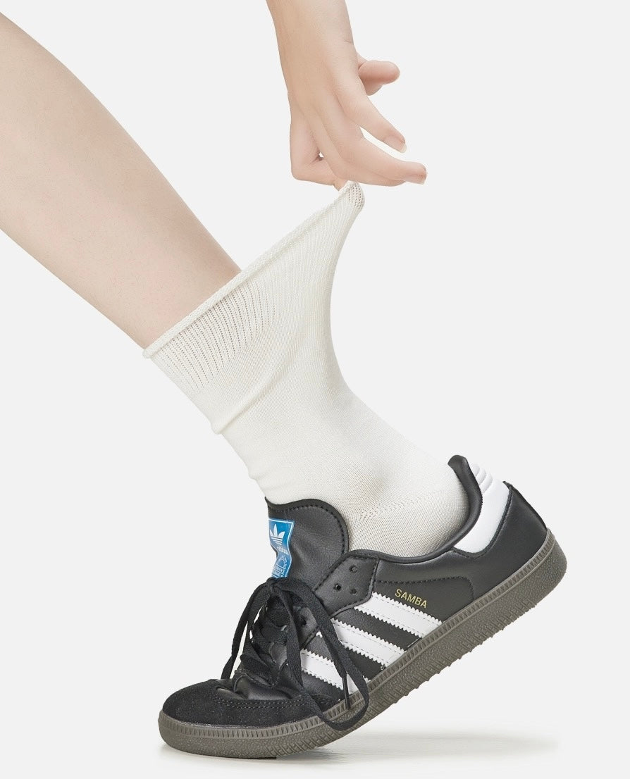 Solid socks package
