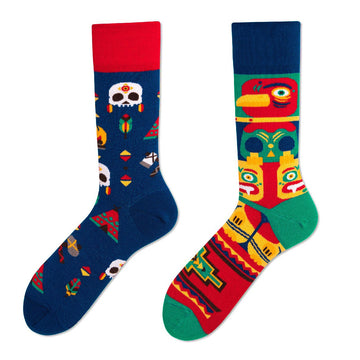 Multiple color cartoon crew socks-skull