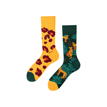 Multiple color cartoon crew socks-leaf
